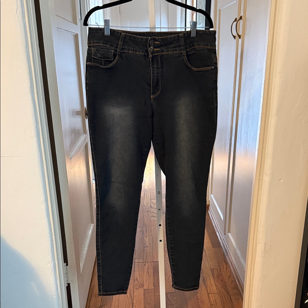 Hybrid & Co. Black Skinny Jeans for Women Size 14